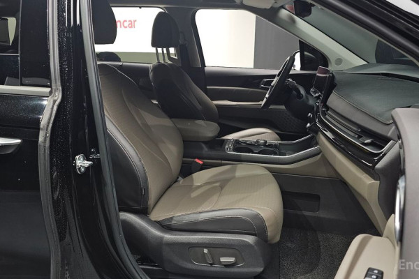 2024 Kia Carnival с пробегом 18 722 км