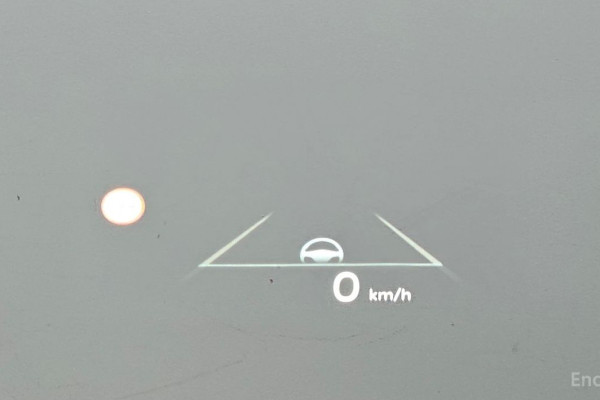 2025 Kia Carnival с пробегом 5 748 км