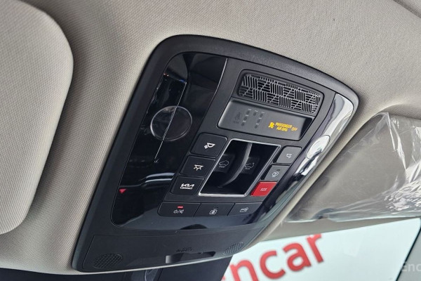 2025 Kia Carnival с пробегом 5 748 км