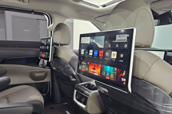 2025 Kia Carnival с пробегом 5 748 км