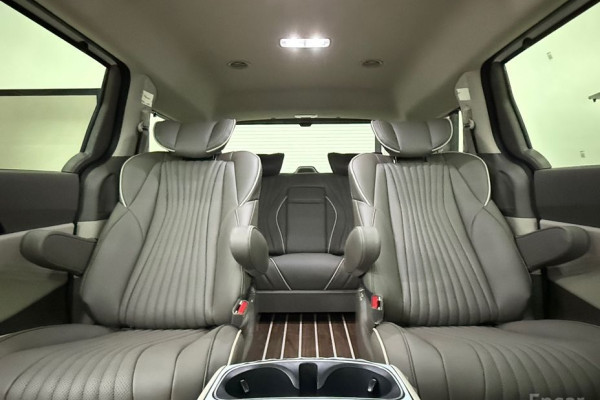 2026 Kia Carnival с пробегом 21 км