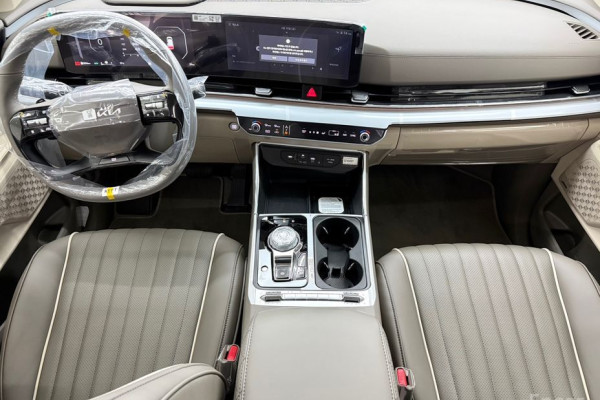 2026 Kia Carnival с пробегом 21 км