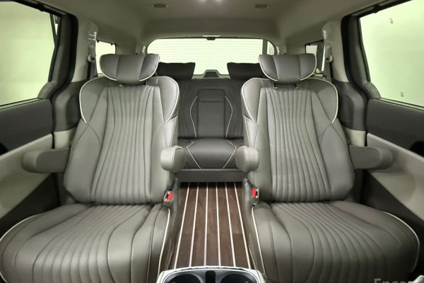 2026 Kia Carnival с пробегом 21 км