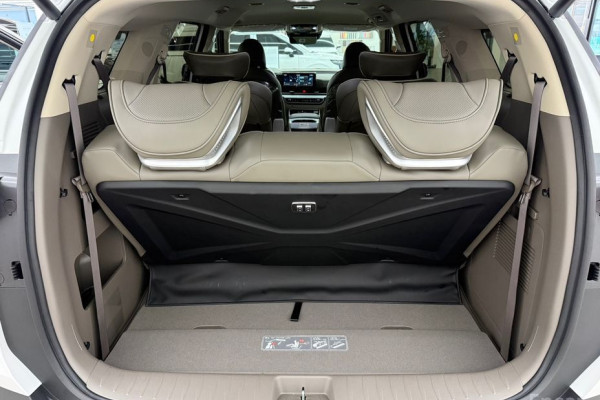 2026 Kia Carnival с пробегом 21 км