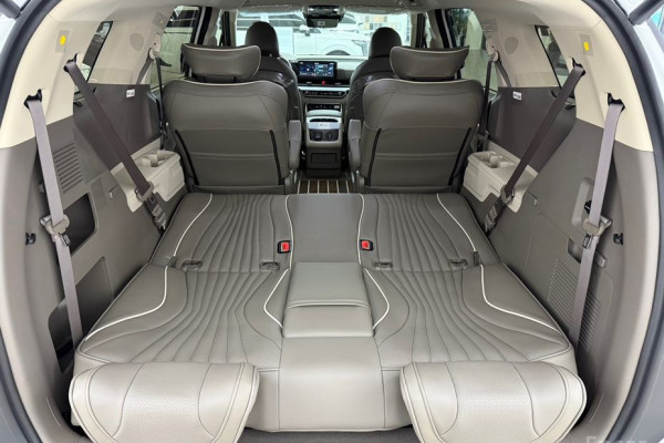 2026 Kia Carnival с пробегом 21 км