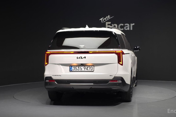 2026 Kia Carnival с пробегом 5 136 км