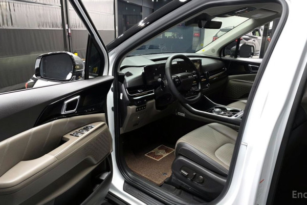 2026 Kia Carnival с пробегом 5 136 км