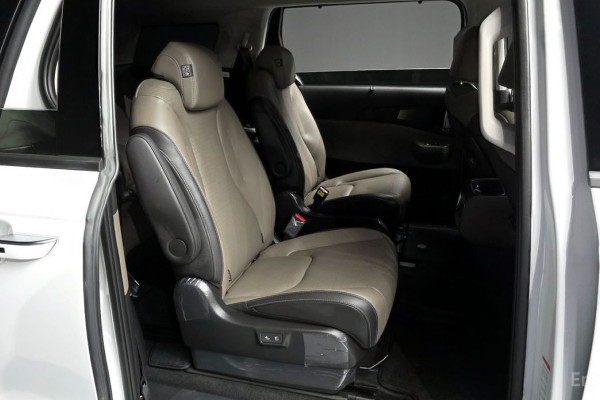 2026 Kia Carnival с пробегом 5 136 км