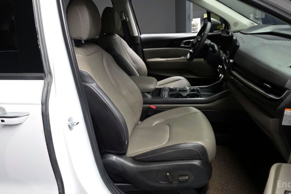 2026 Kia Carnival с пробегом 5 136 км