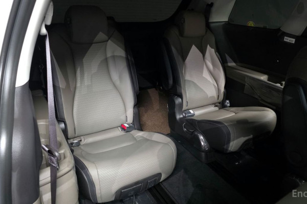 2026 Kia Carnival с пробегом 5 136 км