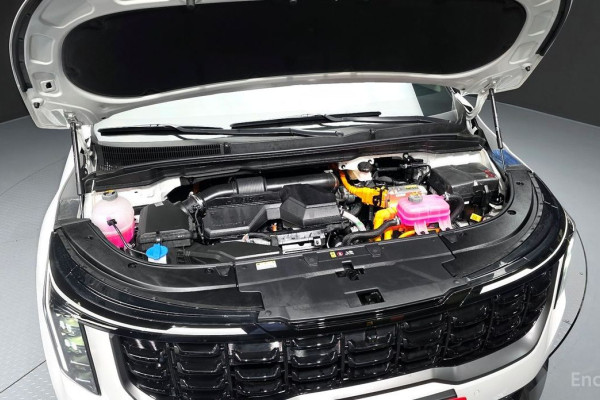 2026 Kia Carnival с пробегом 5 136 км