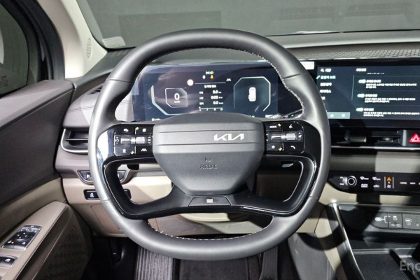 2024 Kia Carnival с пробегом 38 389 км