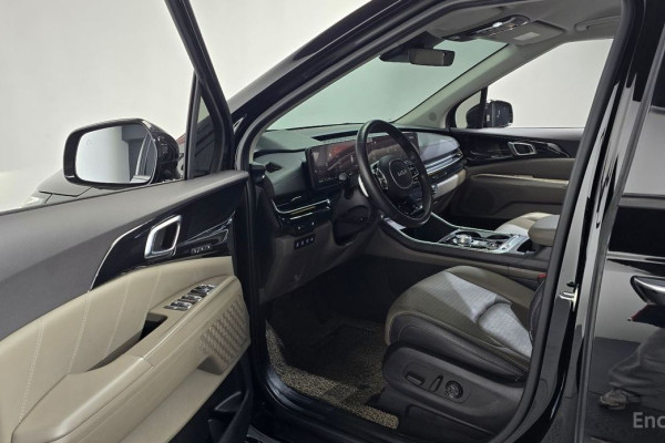 2024 Kia Carnival с пробегом 47 231 км