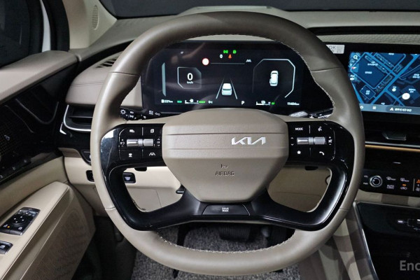 2025 Kia Carnival с пробегом 11 404 км