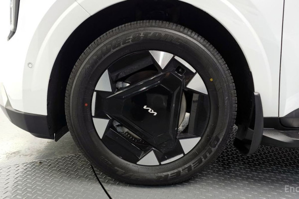 2024 Kia Carnival с пробегом 50 694 км