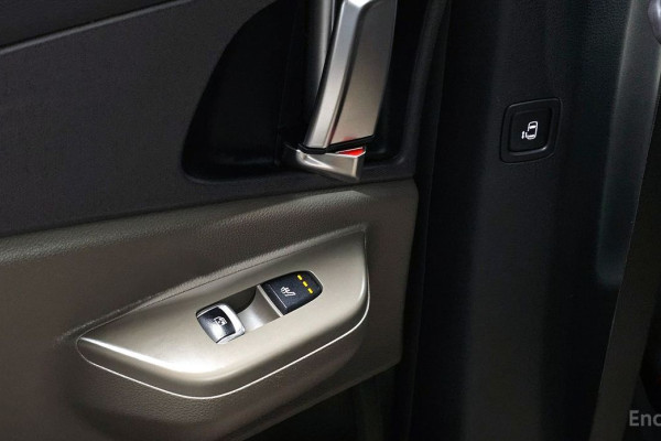 2024 Kia Carnival с пробегом 50 694 км