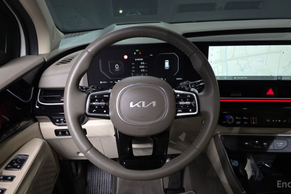 2024 Kia Carnival с пробегом 5 459 км