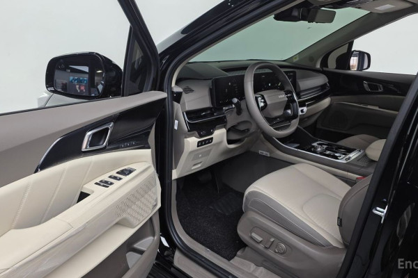 2026 Kia Carnival с пробегом 1 062 км