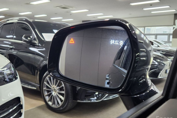 2025 Kia Carnival с пробегом 17 934 км