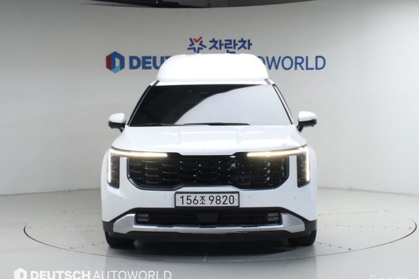 2025 Kia Carnival с пробегом 9 312 км