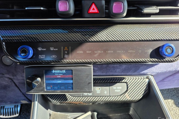 2025 Kia Carnival с пробегом 2 400 км