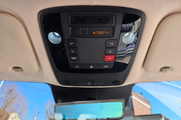 2025 Kia Carnival с пробегом 2 400 км