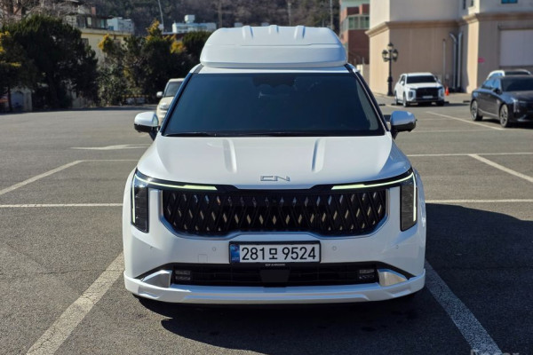 2025 Kia Carnival с пробегом 2 400 км
