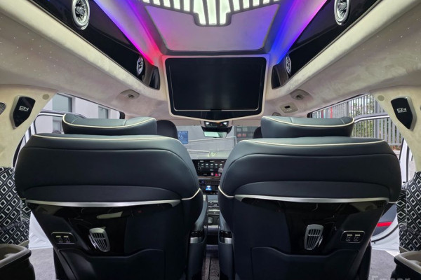 2025 Kia Carnival с пробегом 2 400 км