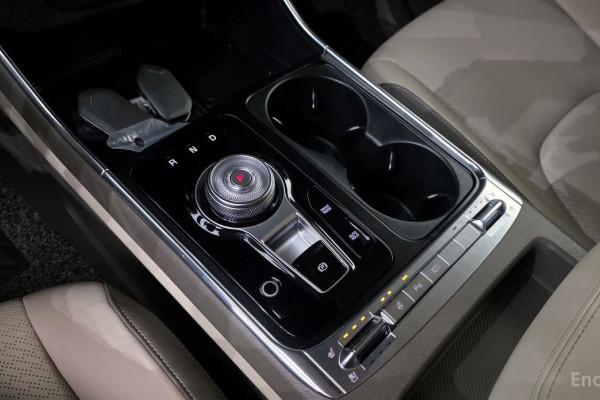 2024 Kia Carnival с пробегом 33 435 км