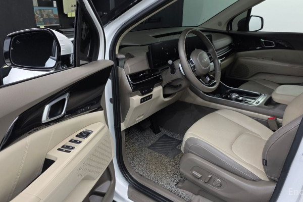 2024 Kia Carnival с пробегом 33 435 км