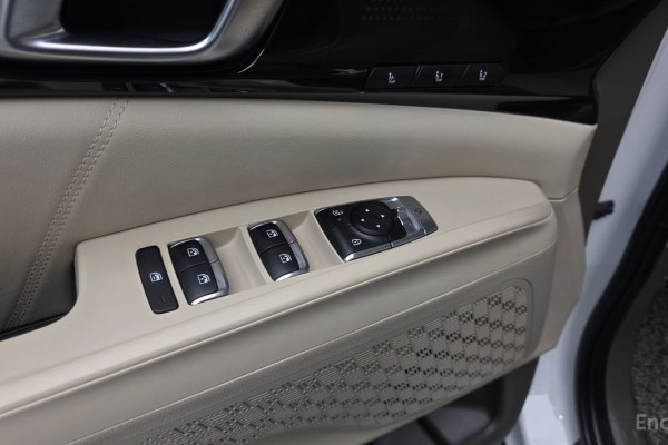 2024 Kia Carnival с пробегом 33 435 км