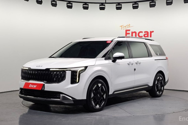 2024 Kia Carnival с пробегом 40 403 км