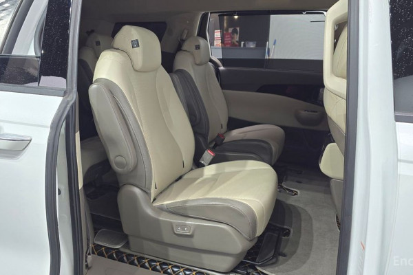 2024 Kia Carnival с пробегом 60 010 км