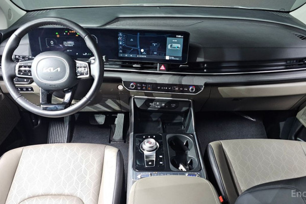 2024 Kia Carnival с пробегом 28 854 км