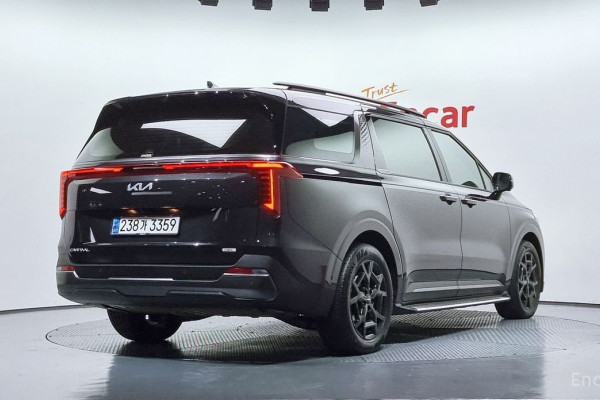 2024 Kia Carnival с пробегом 20 443 км