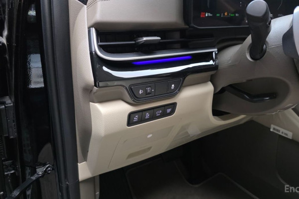 2024 Kia Carnival с пробегом 23 147 км