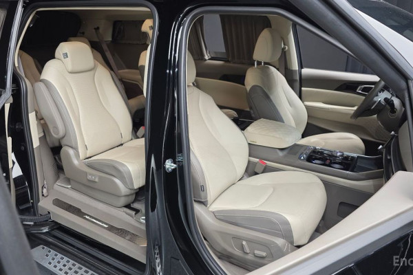 2024 Kia Carnival с пробегом 23 147 км