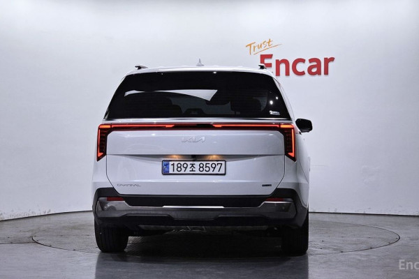 2024 Kia Carnival с пробегом 6 770 км