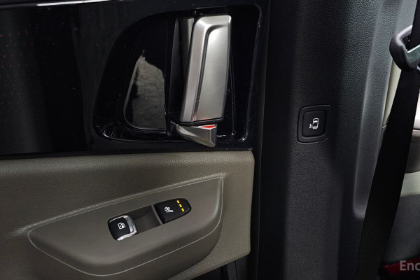 2024 Kia Carnival с пробегом 6 770 км