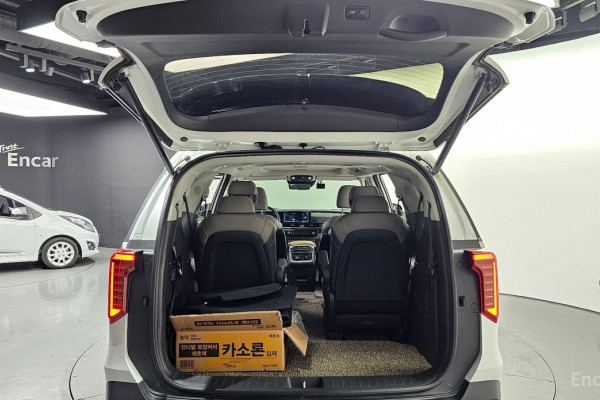 2024 Kia Carnival с пробегом 37 658 км