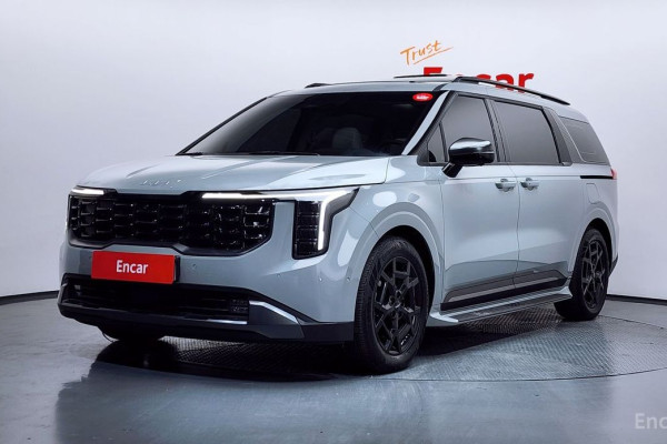 2024 Kia Carnival с пробегом 6 551 км