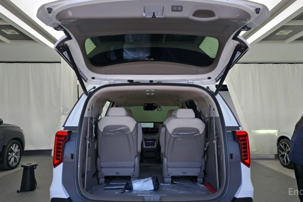 2026 Kia Carnival с пробегом 1 201 км