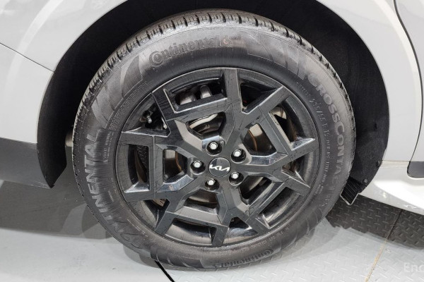 2024 Kia Carnival с пробегом 6 551 км