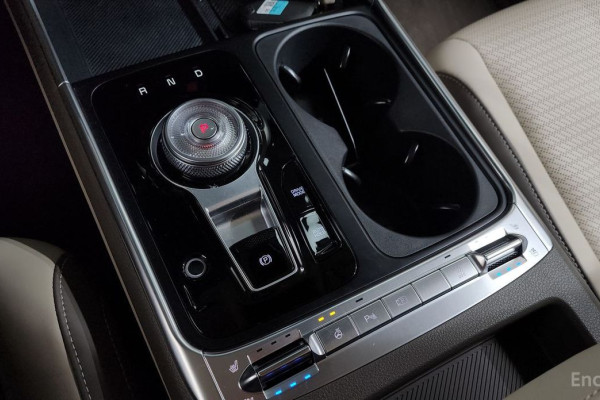 2024 Kia Carnival с пробегом 6 551 км