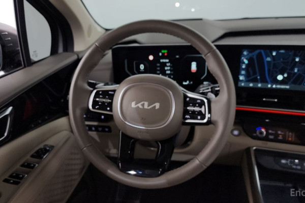 2024 Kia Carnival с пробегом 6 551 км