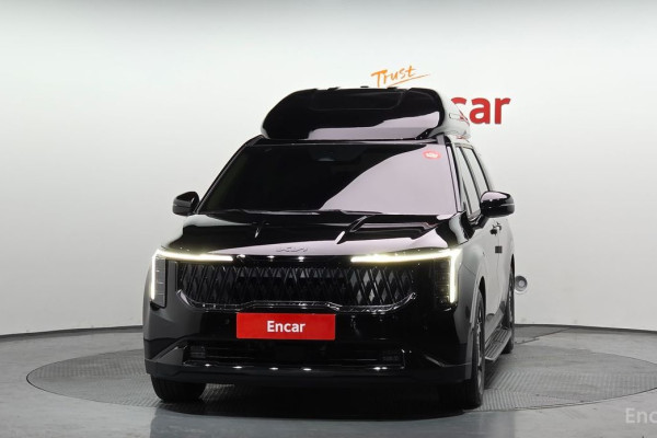 2024 Kia Carnival с пробегом 14 631 км