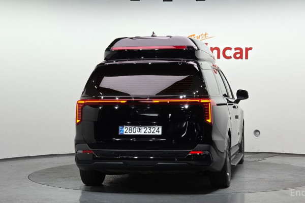 2024 Kia Carnival с пробегом 14 631 км