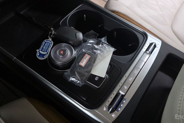 2024 Kia Carnival с пробегом 14 631 км