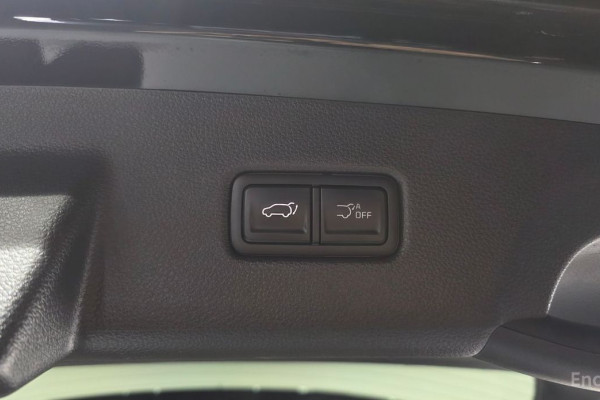 2024 Kia Carnival с пробегом 14 631 км