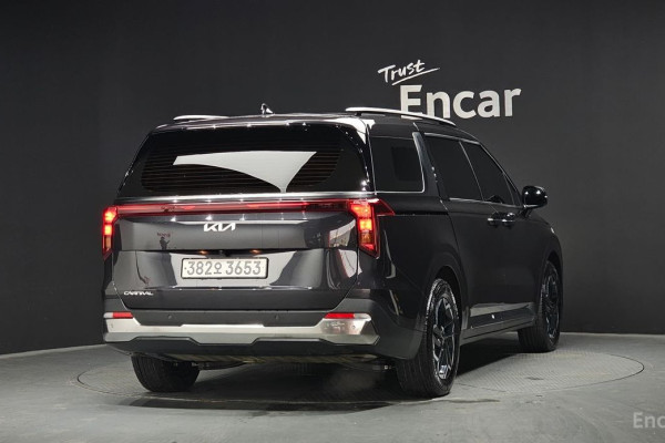 2024 Kia Carnival с пробегом 21 326 км